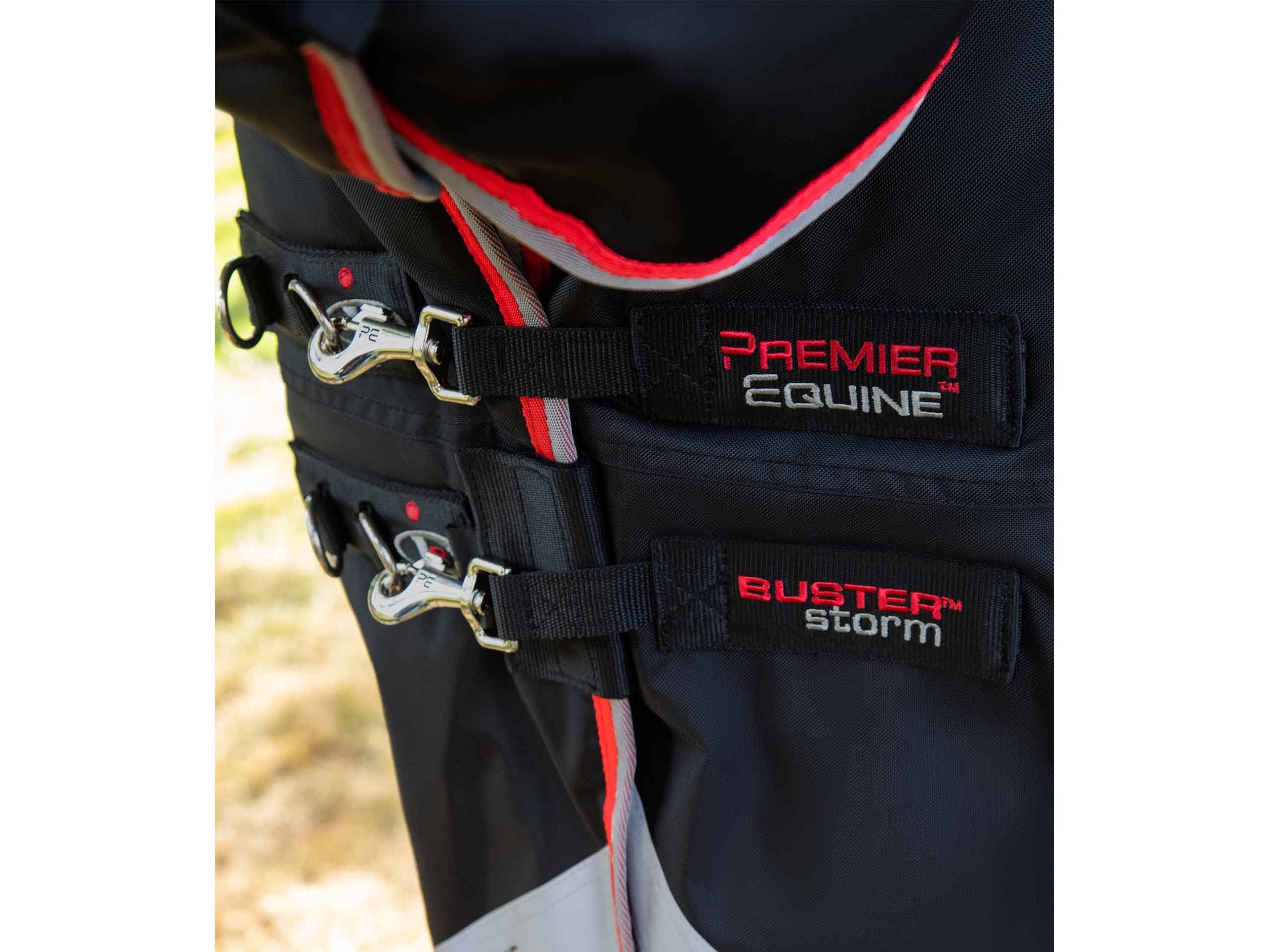 Buster Storm 400g Combo Turnout Rug with Snug-Fit Neck