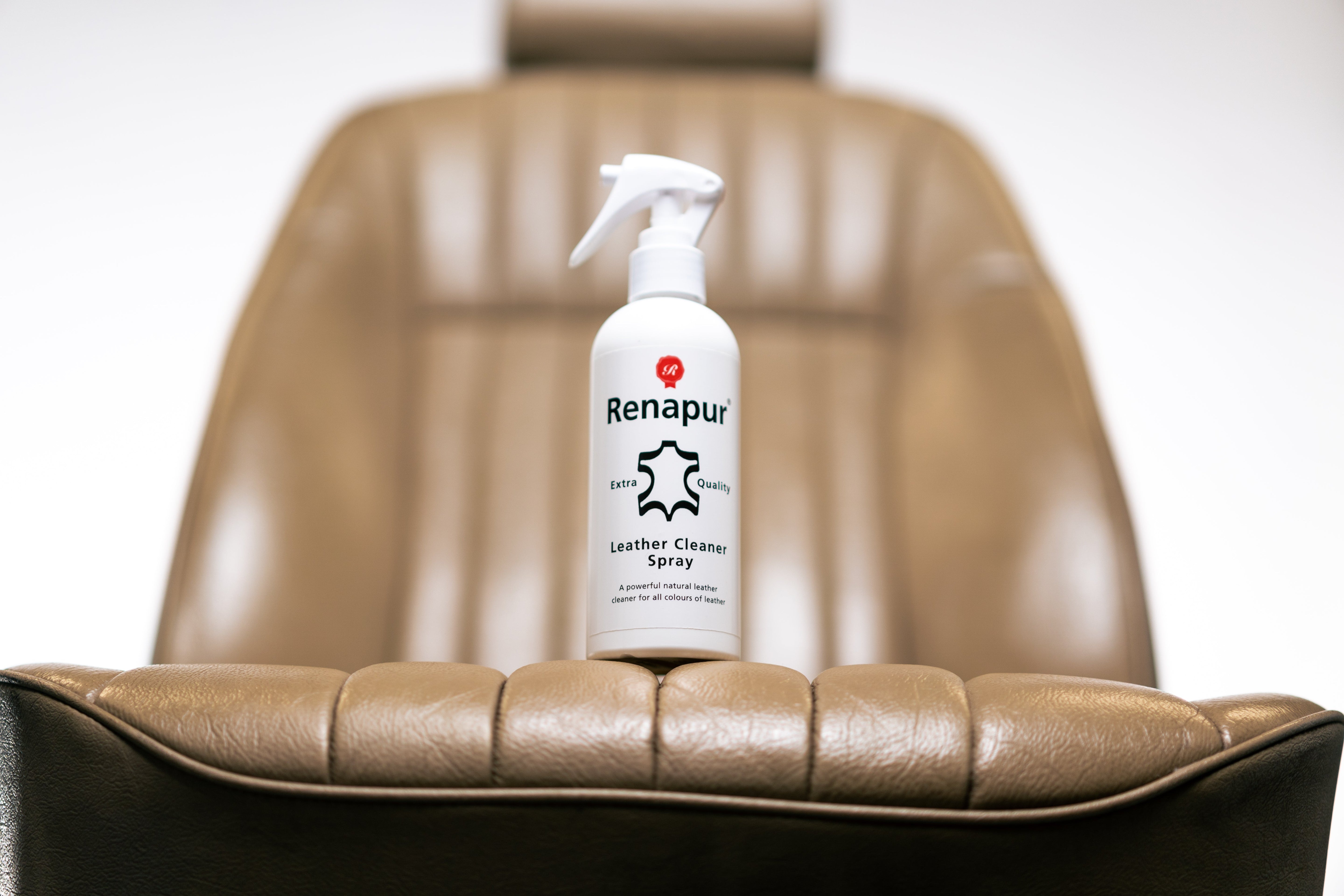renapur leather cleaner 250ml spray - equestrian equipment