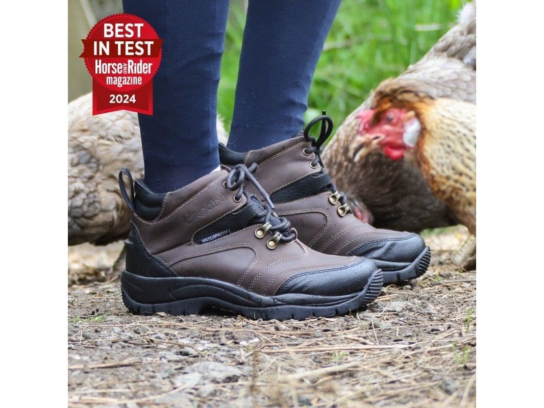 Brogini Montiere Womens Heavy-Duty Yard Boot