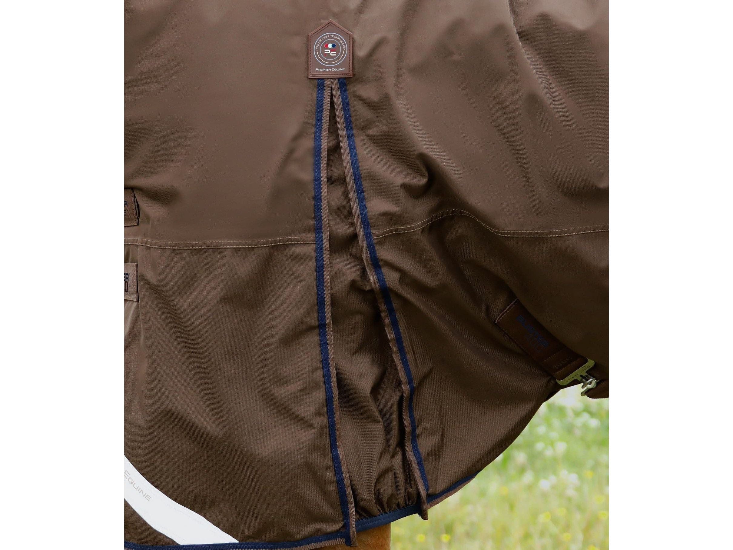 Premier Equine Buster 400g Turnout Rug with Snug-Fit Neck Cover