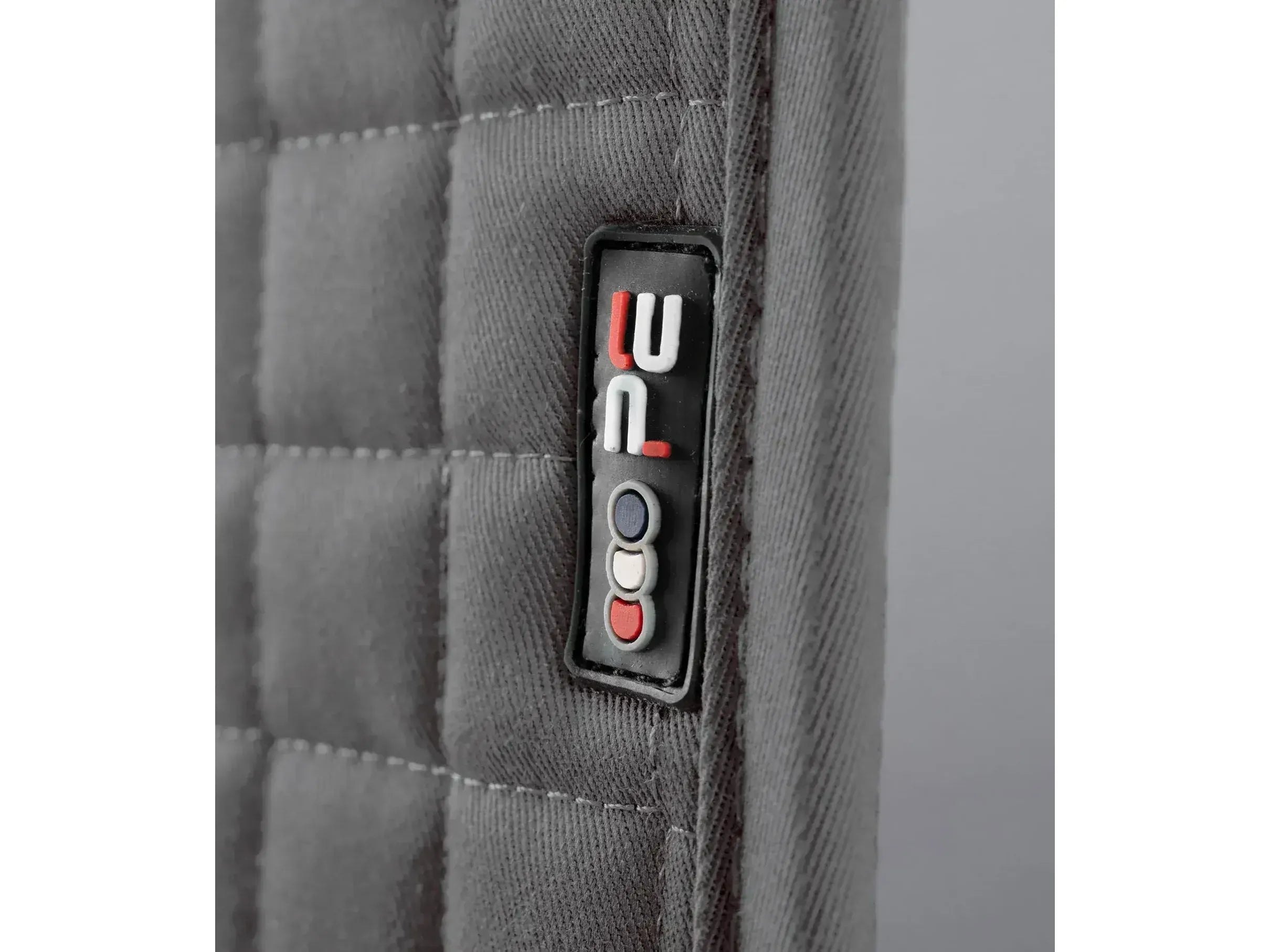 Premier Equine Close Contact Plain Cotton GP/Jump Saddle Square