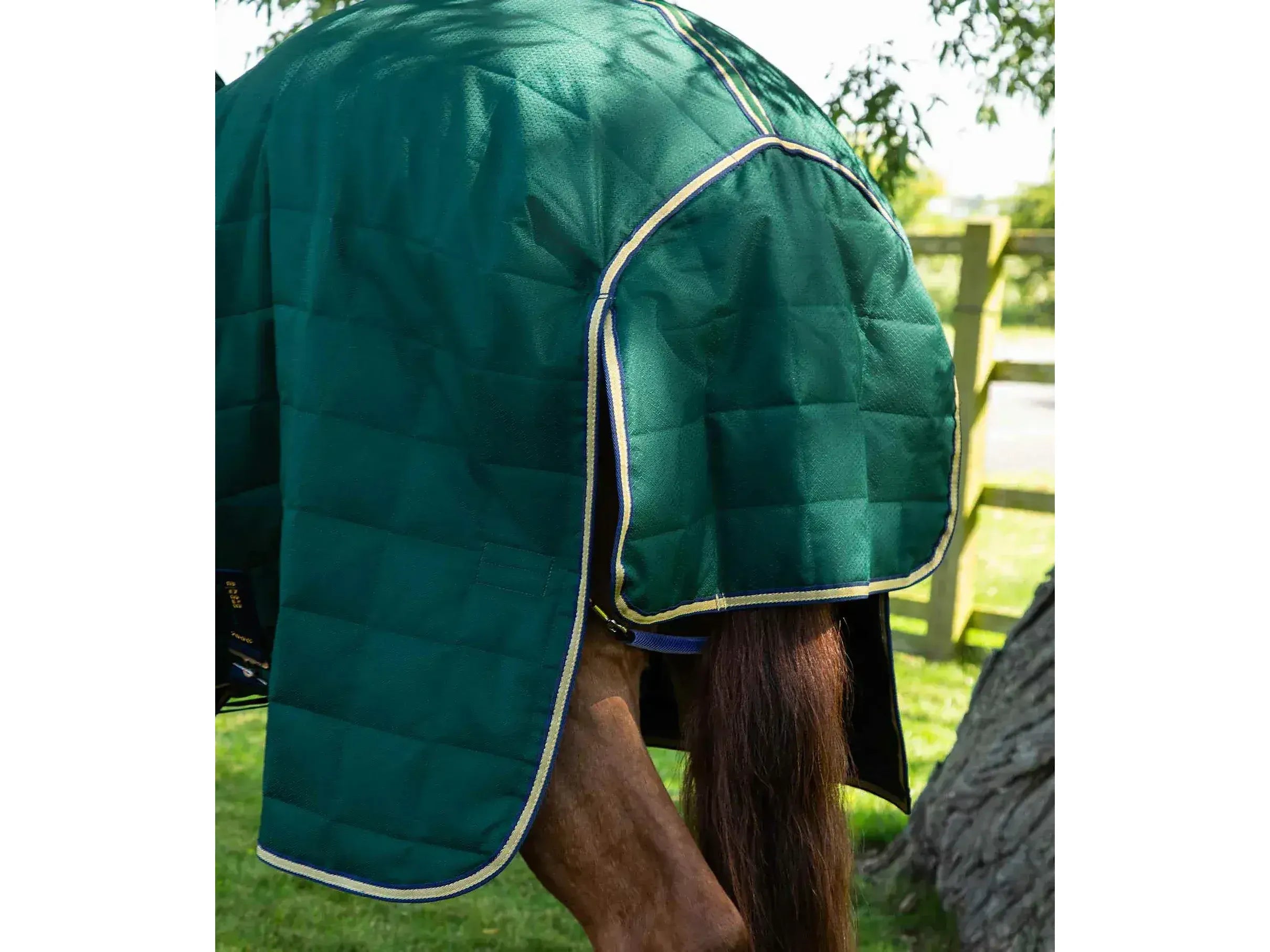 Premier Equine Lucanta 200g Stable Rug with Neck Cover
