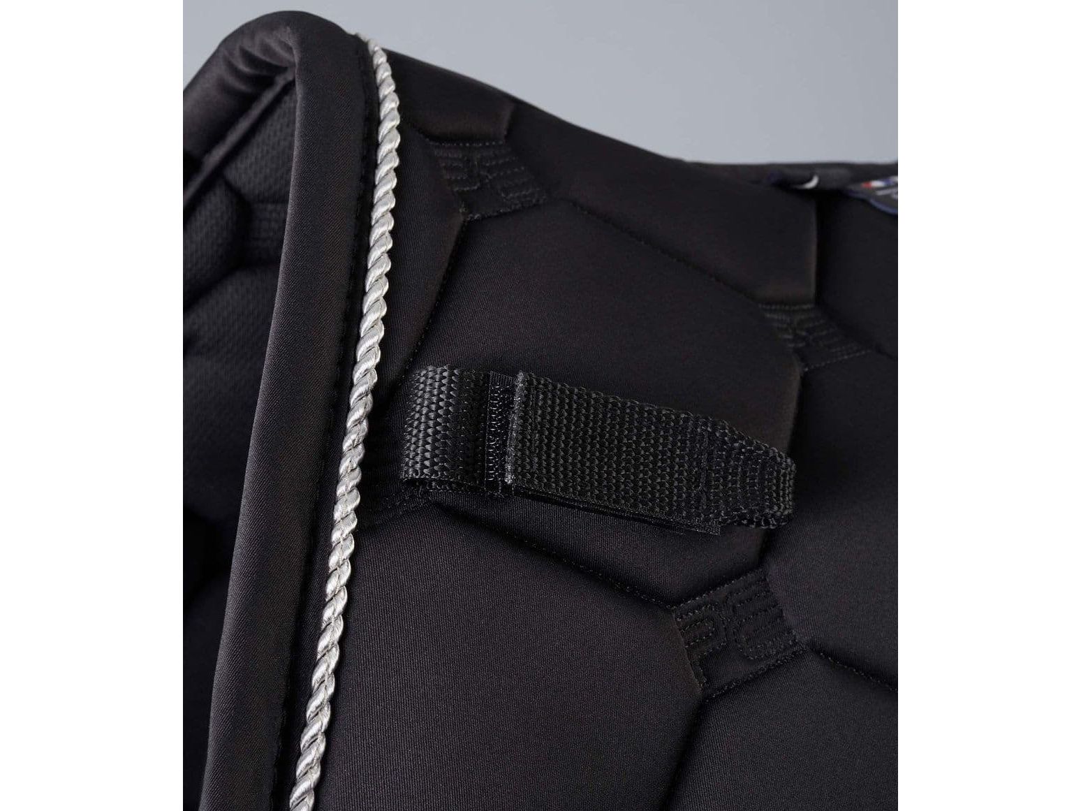 Premier Equine Saltare Close Contact GP/Jump Square