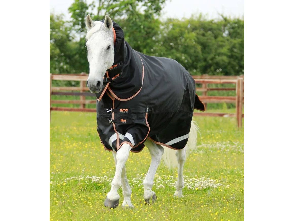 Premier Equine Titan 300g Turnout Rug with Snug-Fit Neck Cover