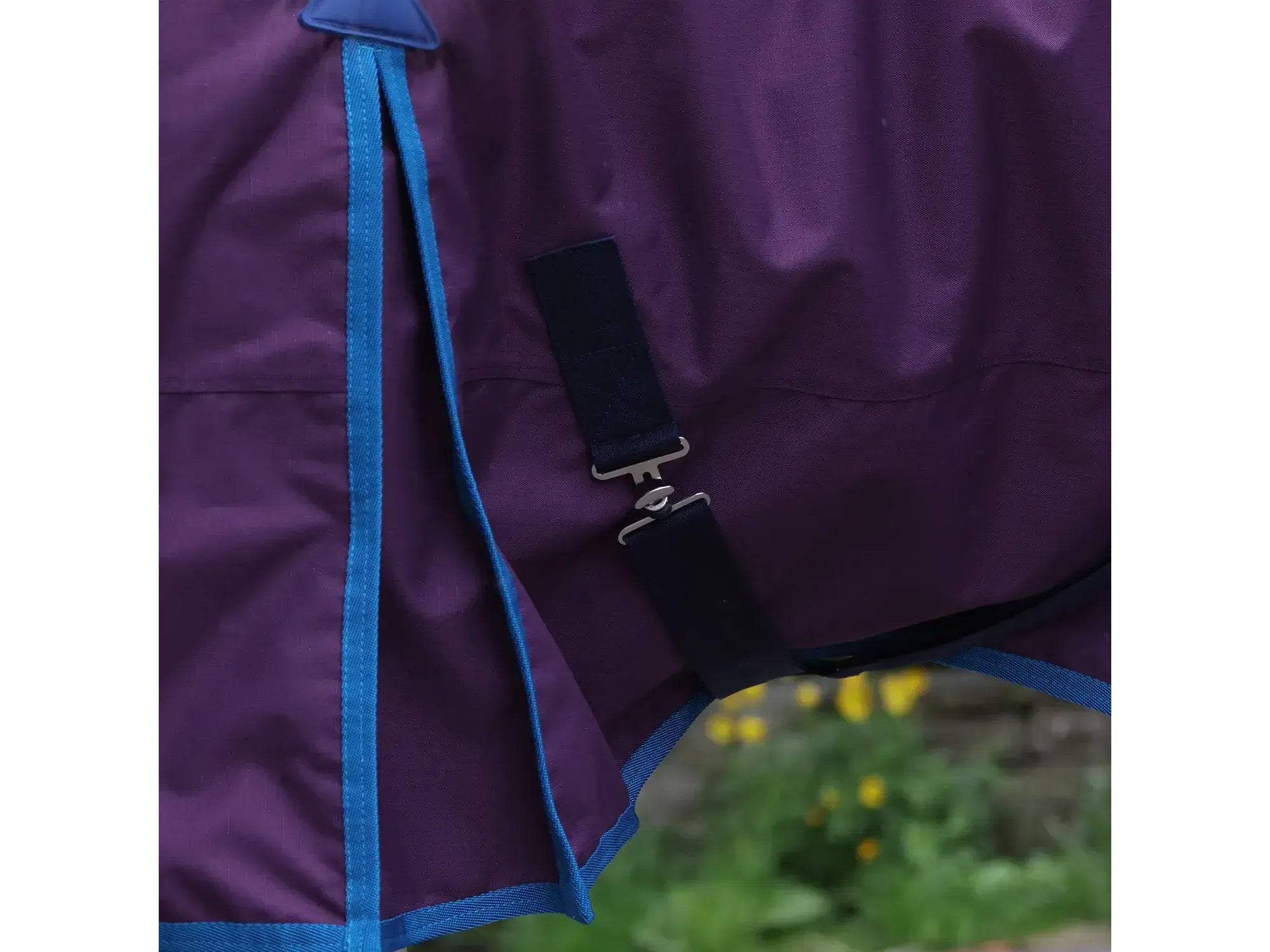 Whitaker W-Horse 0g Turnout Rug - Limited Edition in Plum