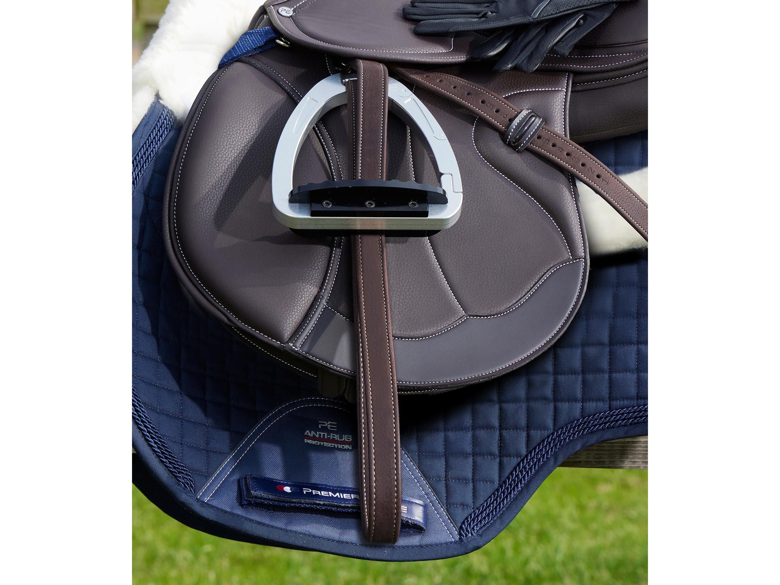 European Aniline Stirrup Leathers