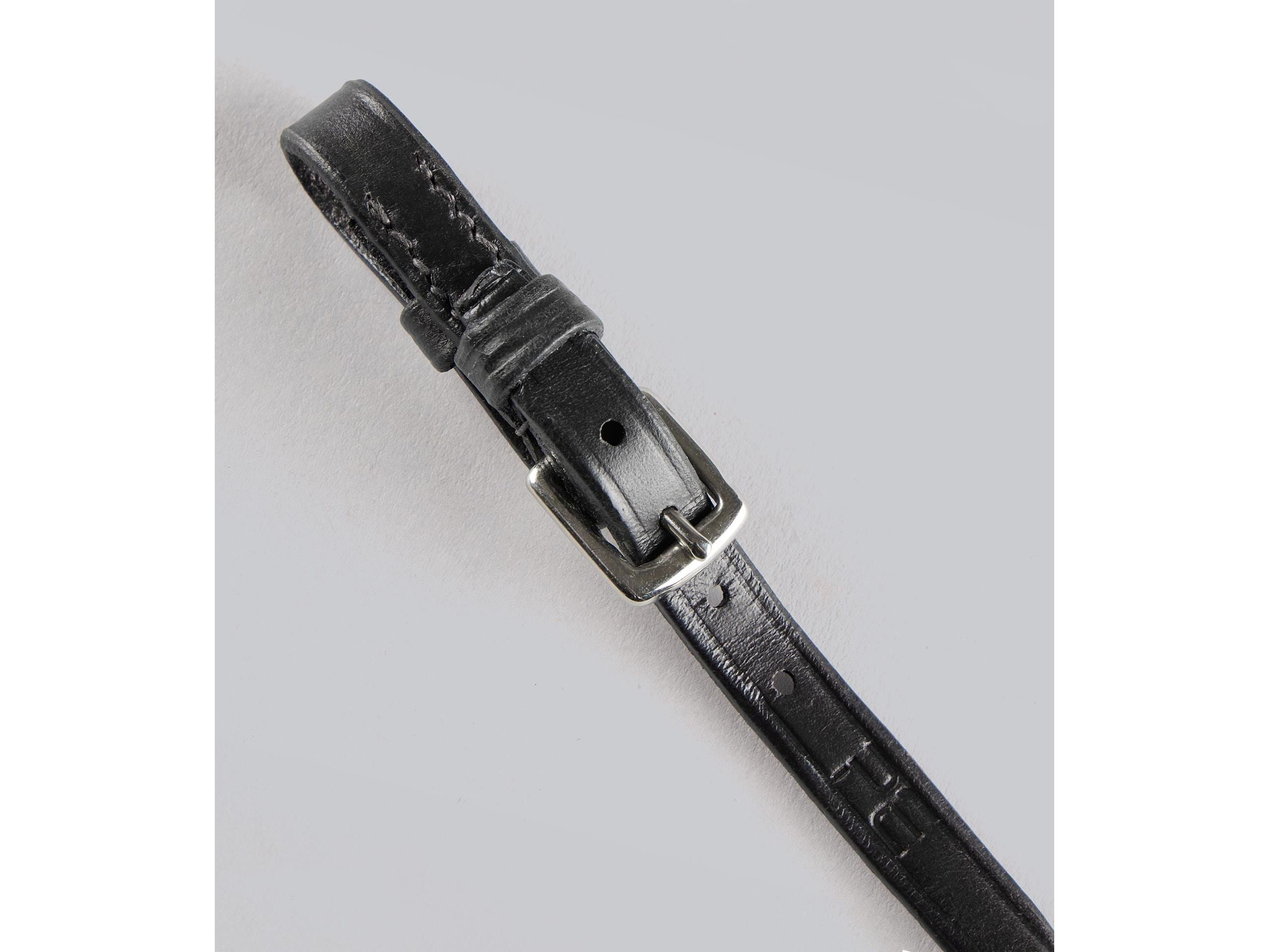 Round Lip Strap