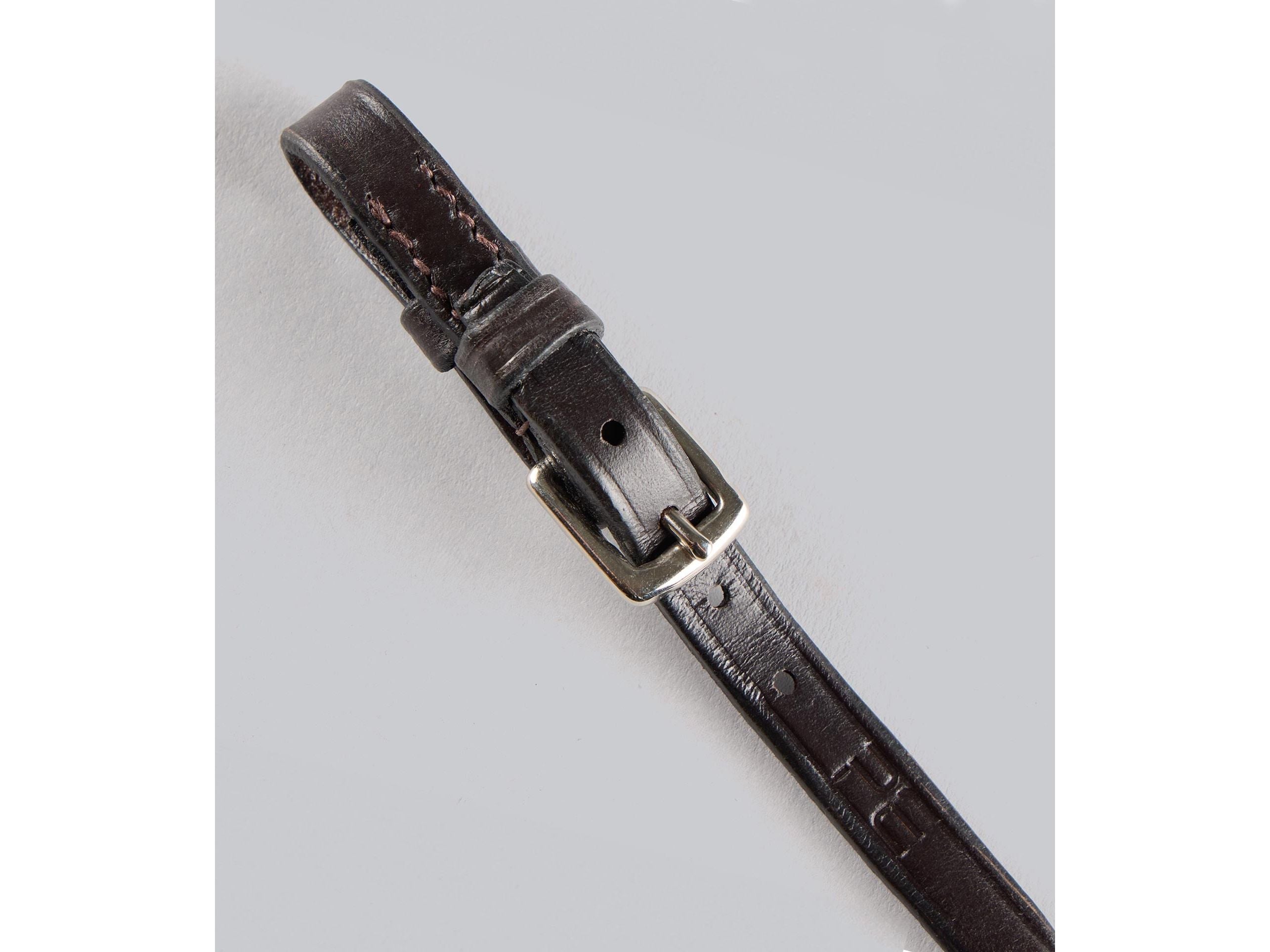 Round Lip Strap