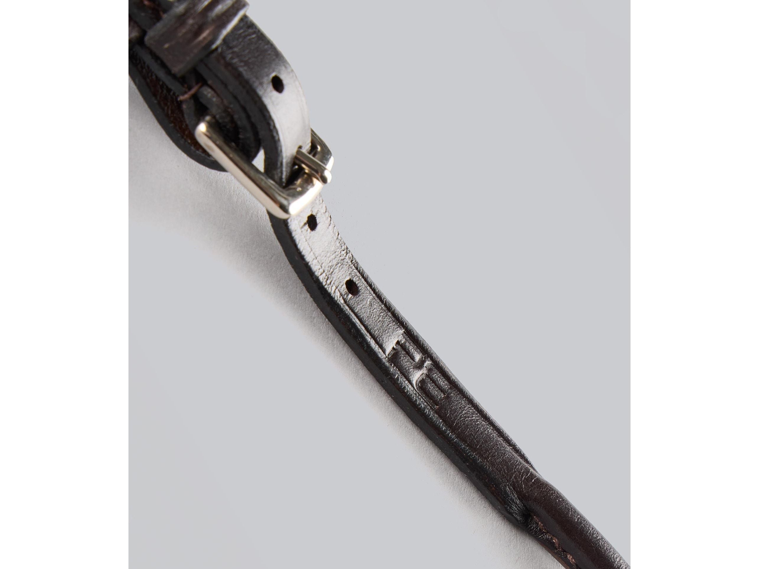 Round Lip Strap
