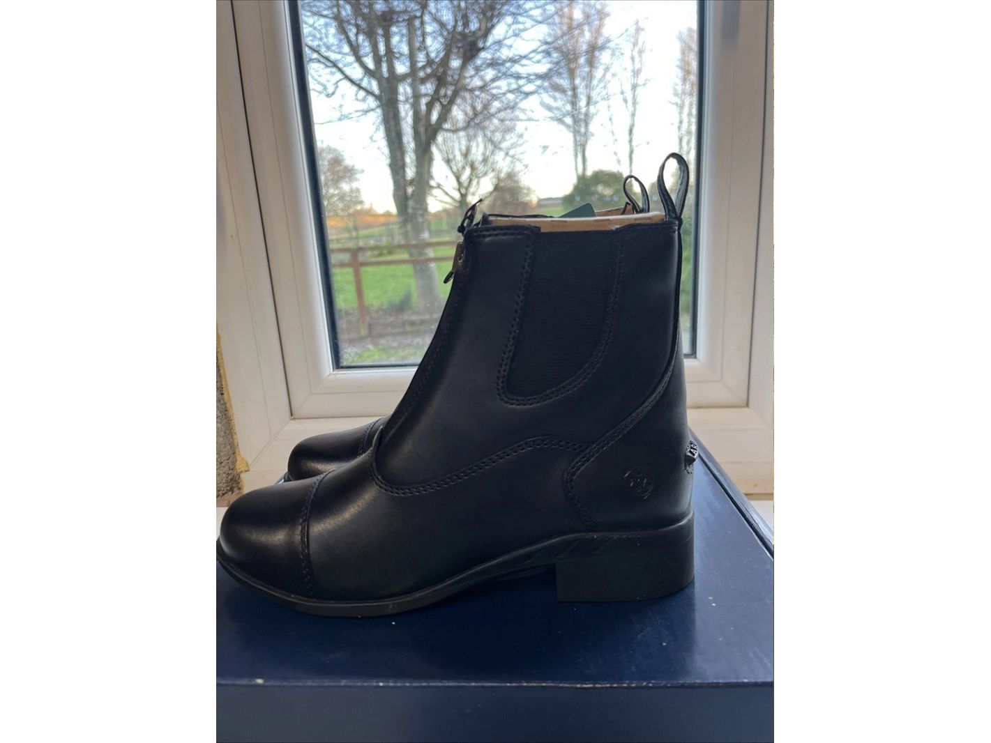 Ariat Kids Devon IV Paddock Boot UK 2 M Medium Black RRP £110