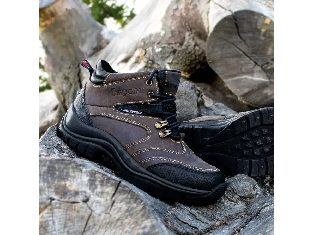 Brogini Montiere Womens Heavy-Duty Yard Boot