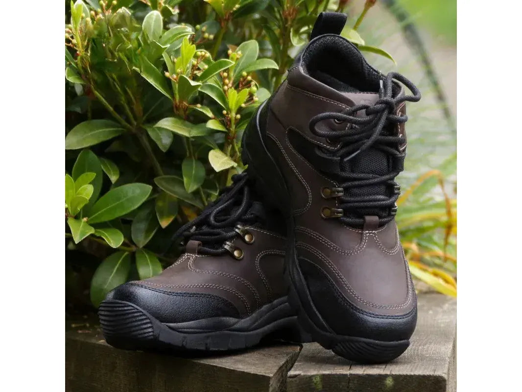 Brogini Montiere Womens Heavy-Duty Yard Boot