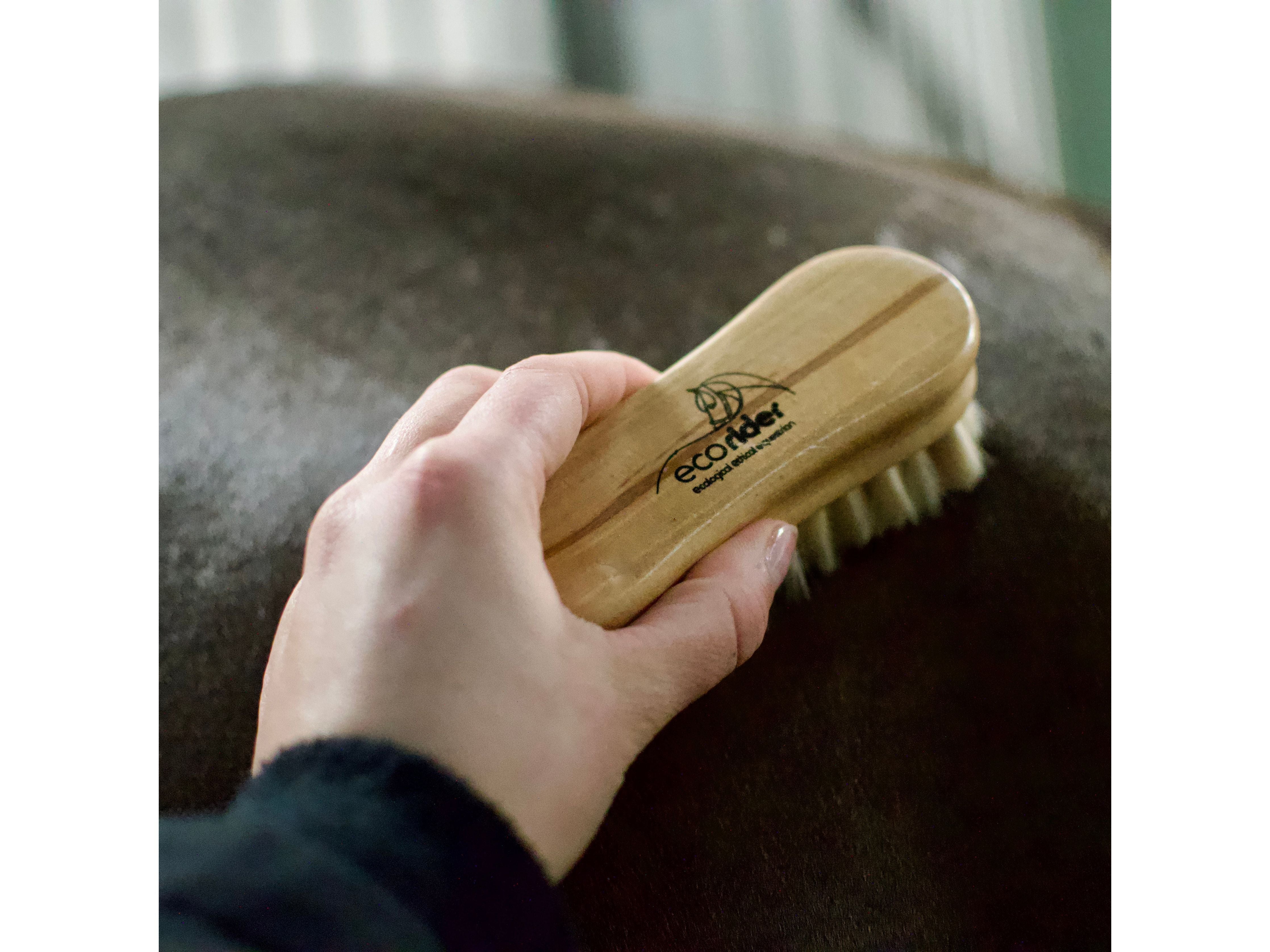 Ecosoft Goat Hair Face Brush side view