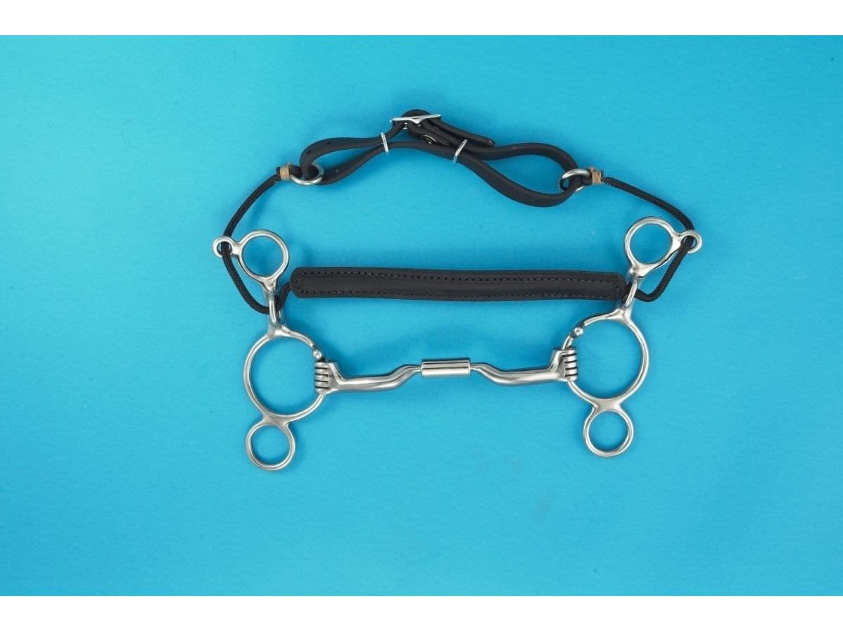 MB04 Myler Low Port Comfort Snaffle Short Combo