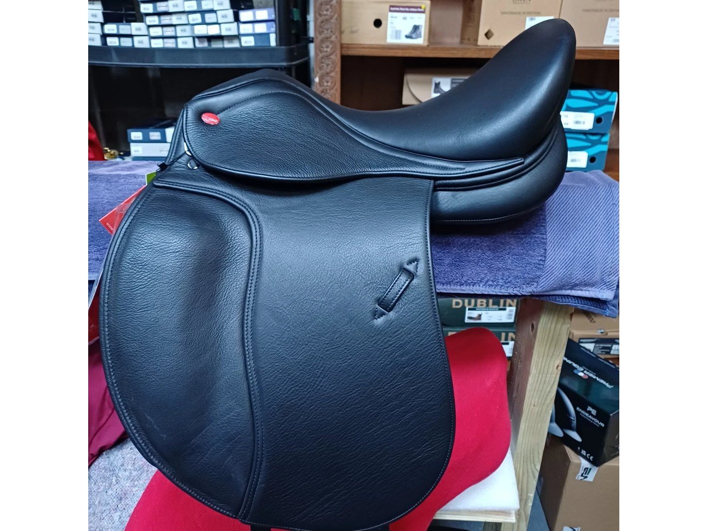 New John Whitaker Harrogate Dressage Saddle - 17 inch - Black Adjustable Gullet