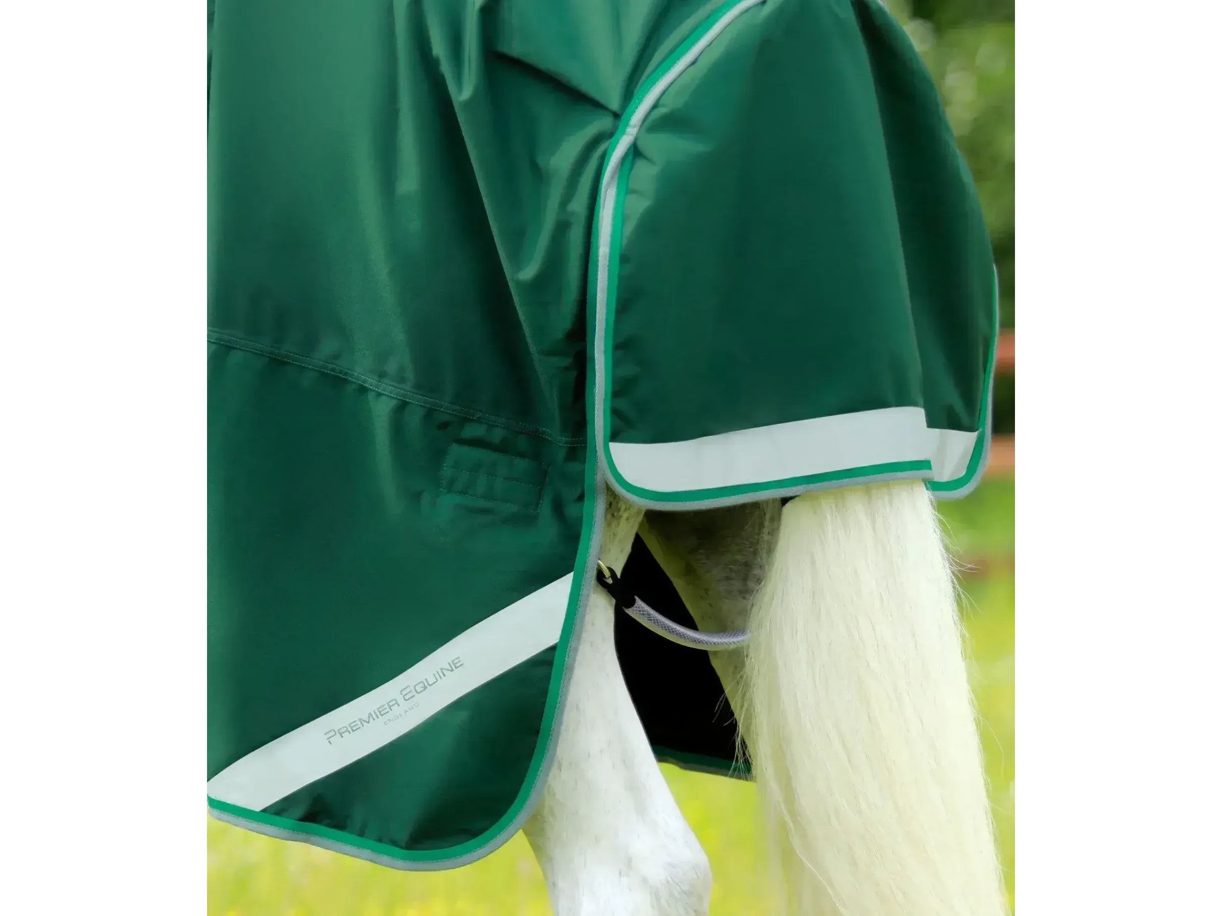 Premier Equine Buster 200g Turnout Rug with Snug-Fit Neck Cover Green 5'0" RRP £208.00