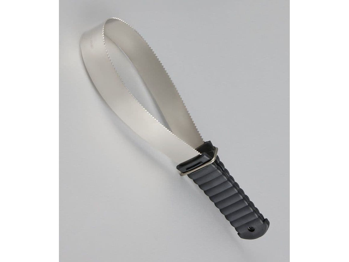 Premier Equine Flexi Metal Sweat Scraper & Shedding Tool