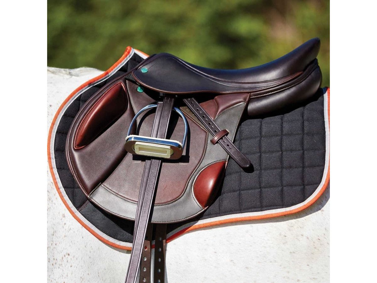 WeatherBeeta Therapy-Tec All Purpose Saddle Pad Black/Silver/Red